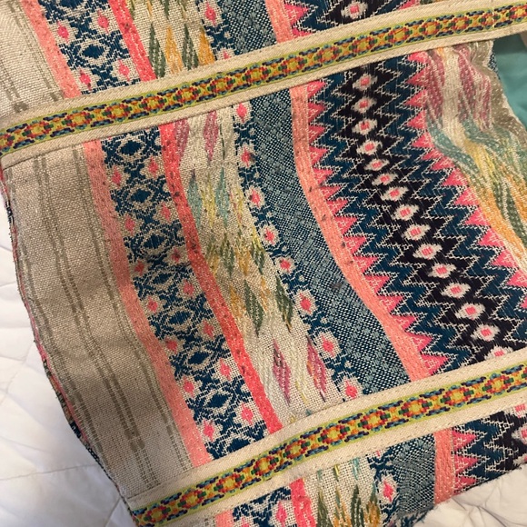 Multicolor Patterned Shoulder Bag - Picture 8 of 8